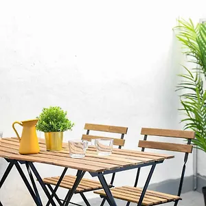 https://vieux-port-grand-appartement-2-ch-avec-terrasse.fr-provencehotel.com