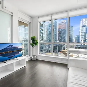 3* Hotel Heart Of Downtown Toronto!
