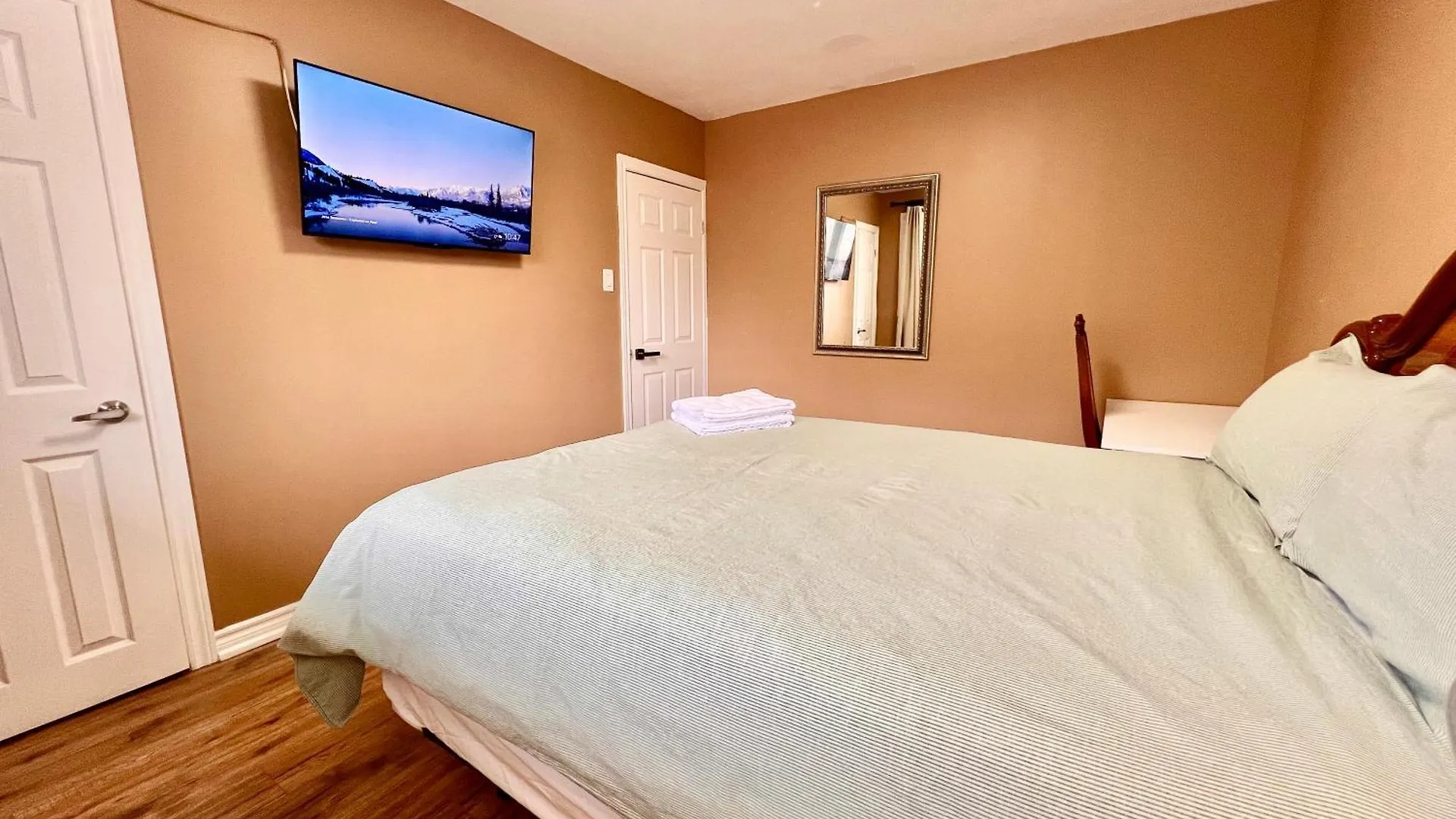 Newly Renovated Detached Home Near Finch Subway Station Toronto 0*,  Canada