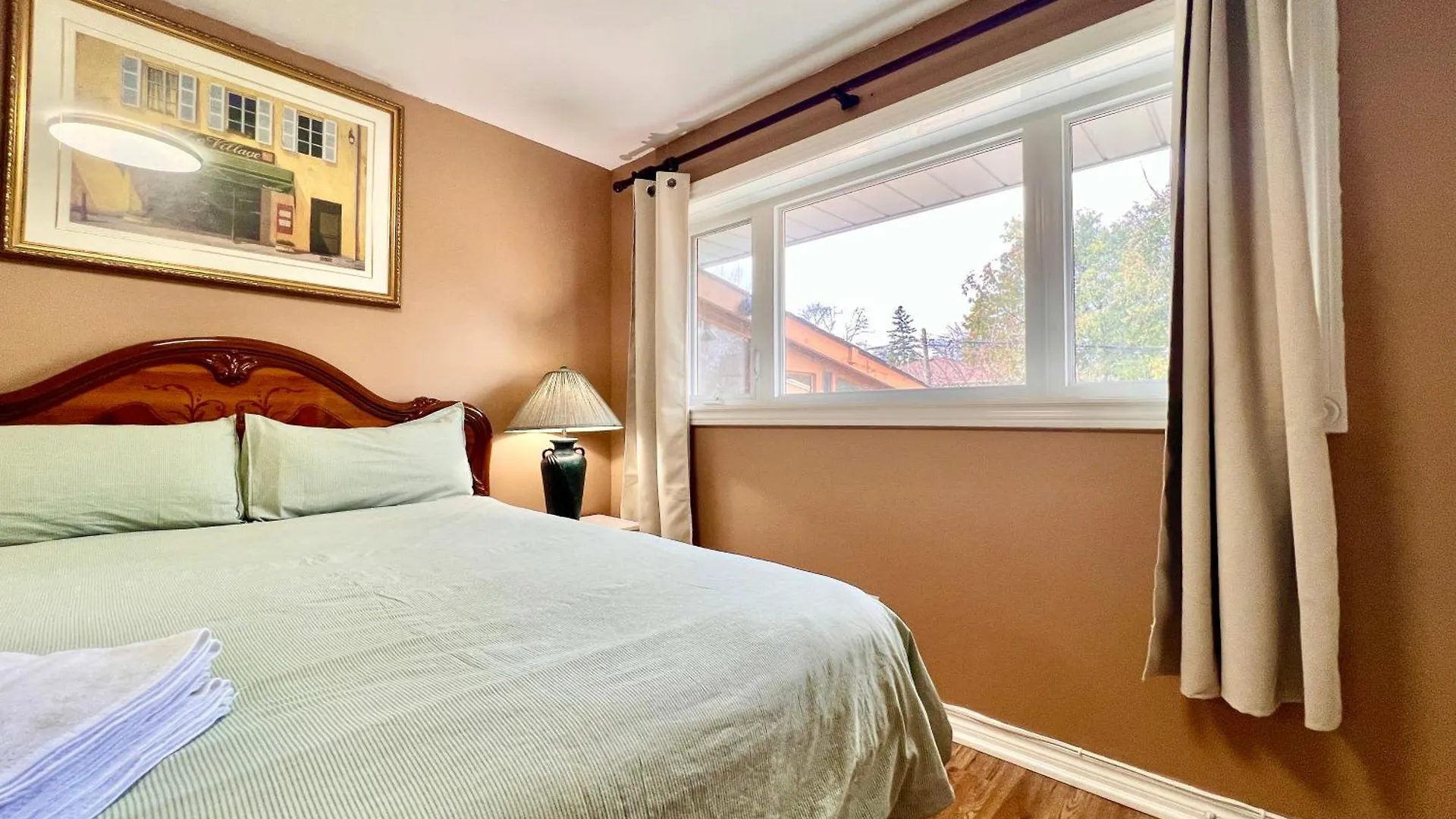Newly Renovated Detached Home Near Finch Subway Station Toronto 0*,  Canada